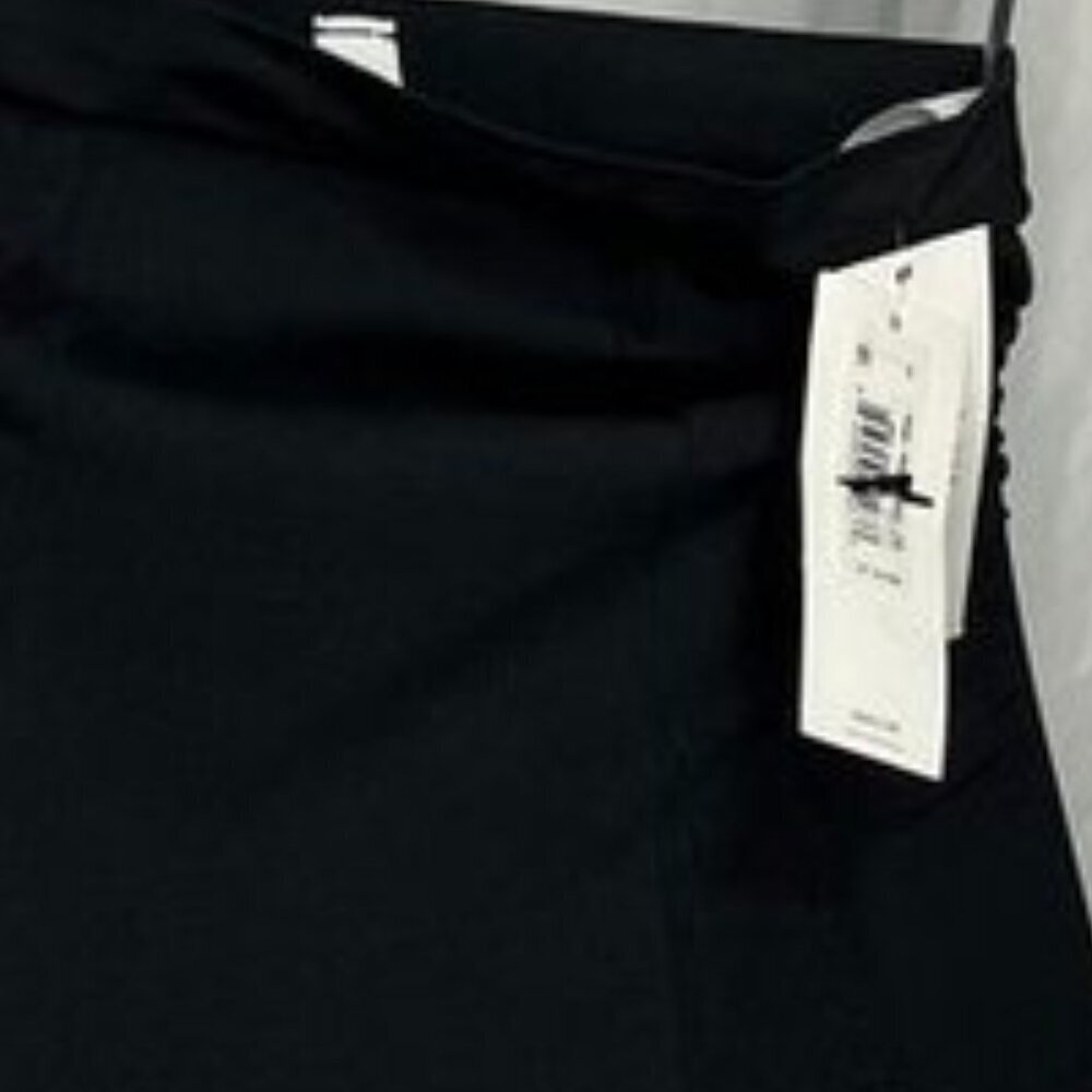 NWT SPANXsculpt™ OnCore High-Waisted Mid-Thigh Short | Very Black | Size S - Picture 4 of 8